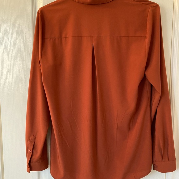 RW&CO burnt orange blouse - Picture 6 of 6
